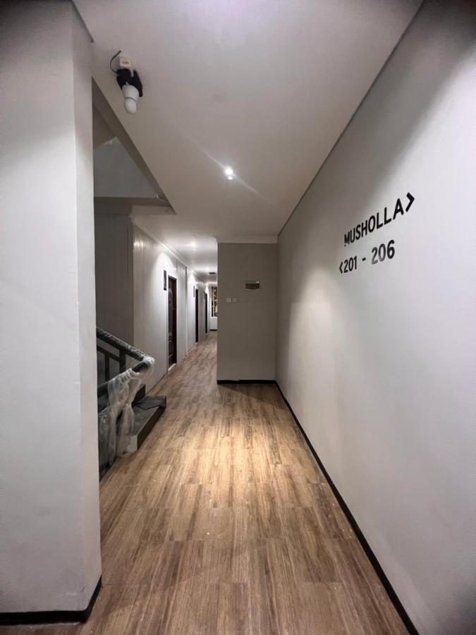 Sleep Studio Hotel City Center Surabaya Exterior foto