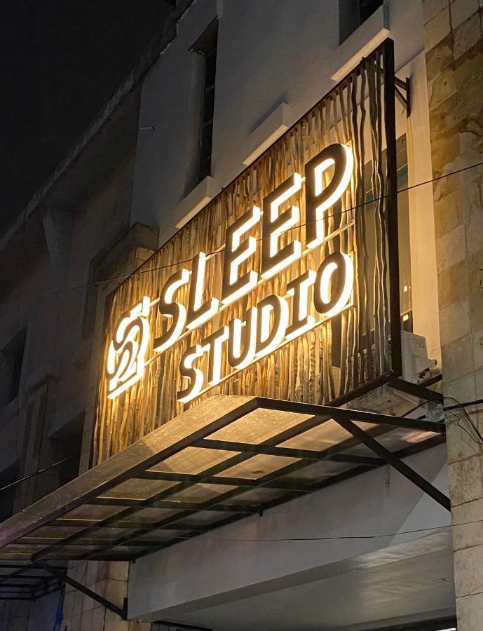 Sleep Studio Hotel City Center Surabaya Exterior foto